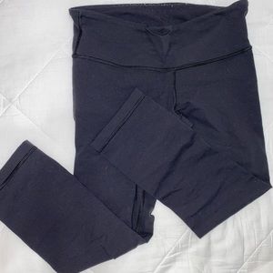 lululemon black cropped leggings
